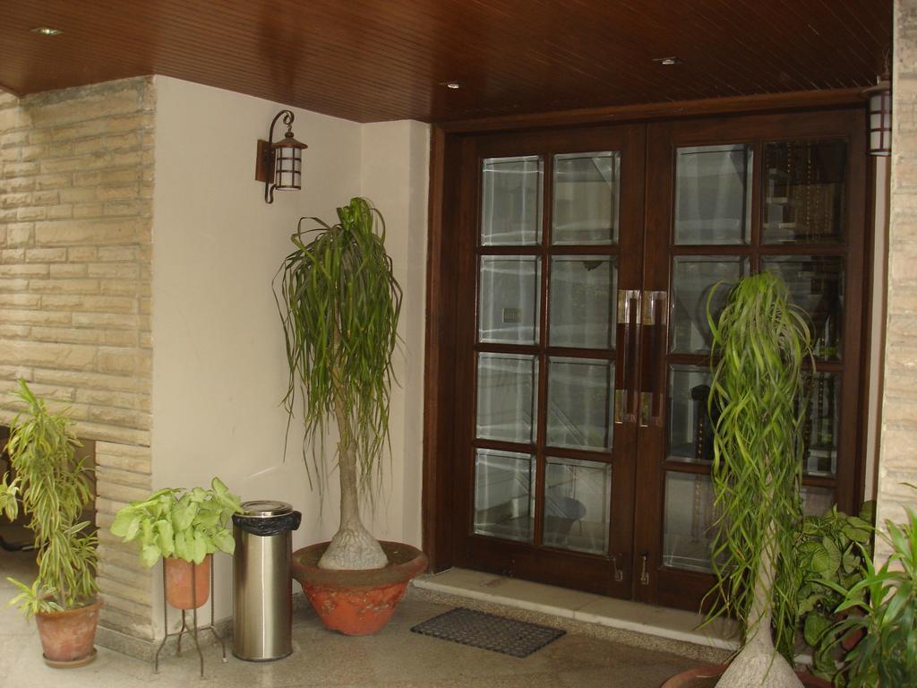 J'S Inn Nuova Delhi Esterno foto